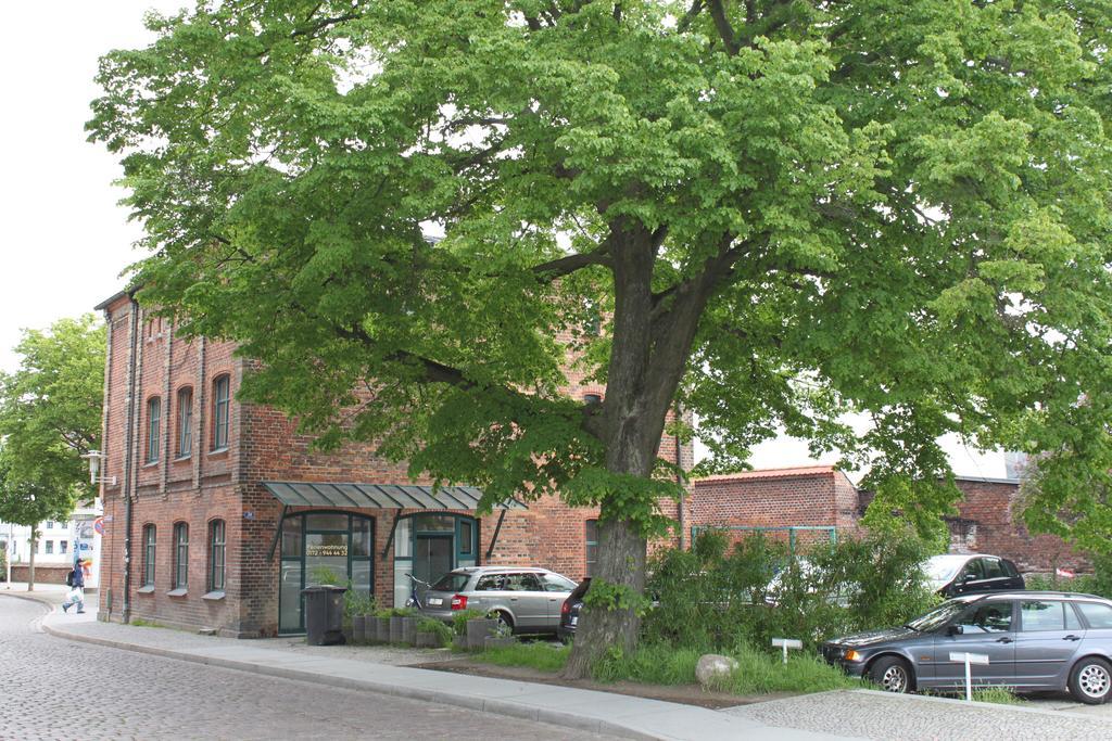 Altes Zollhaus Stralsund Apartment ภายนอก รูปภาพ